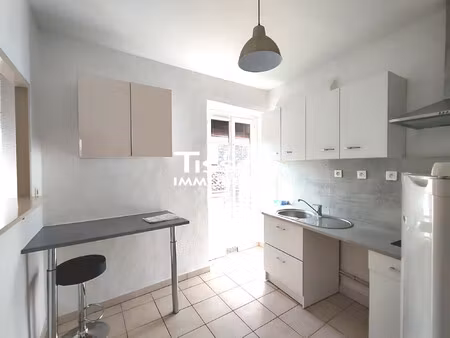 location appartement 2 pièces 34m² nimes 30000