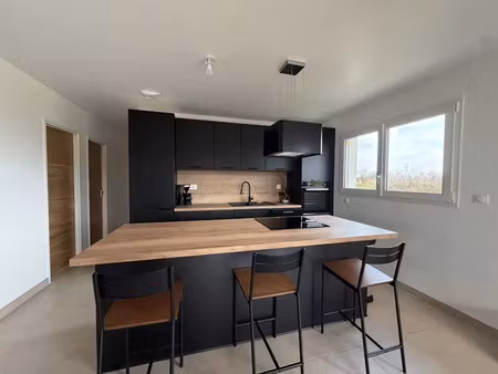 maison 6 pièces 100 m² à vendre / acheter saint-thégonnec loc-eguiner 29410 ? | era immobi