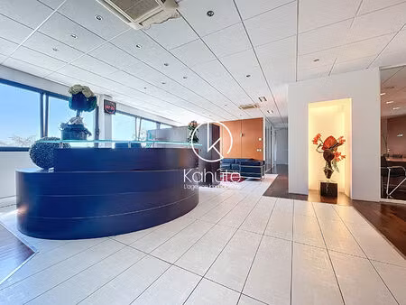 achat local professionnel 426m²