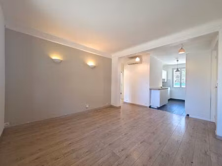 appartement la garde 3 pièce(s) 51.54m2 - 2 chambres - centre-ville - proche commodités -.