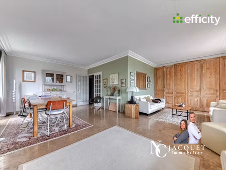 appartement 8 pièces - 142 m²