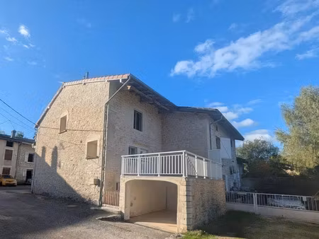 vente maison 4 pièces 100 m² à hautecourt-romanèche (01250)  183 000 €