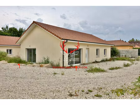annonce vente maison 4 pièces de 111m2 à les abrets en dauphine (38490) - paruvendu.fr ref
