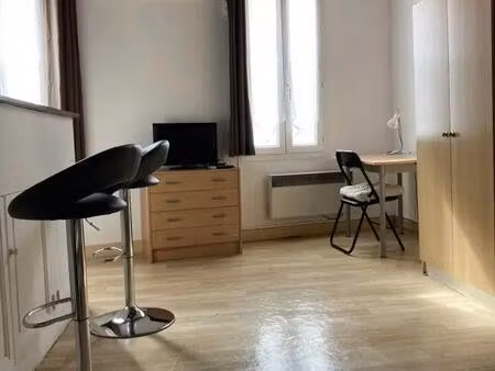 location appartement 1 pièce 26 m² à aix-en-provence (13080)