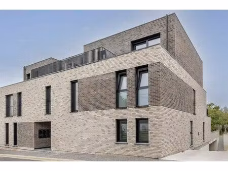 gelijkvloers  93m²  terras  tuin  garage  toplocatie