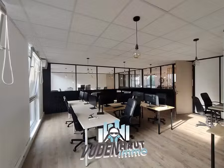 bureaux vide 206 m²