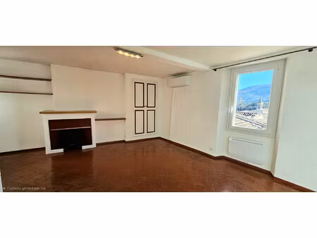 location maison 2 pièces 47m² gonfaron 83590