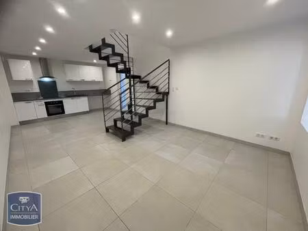 location appartement 4 pièces 72m² les pennes mirabeau 13170