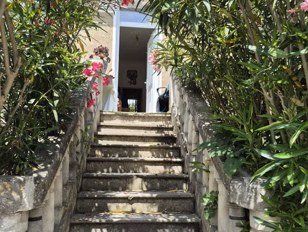 ***sous offre*** - eyragues (13630) - maison + appartement 4 chambres sur terrain de 965 m