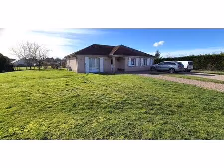superbe pavillon individuel de plain-pied de 117 m² entièrement rénové avec sa cour avant 