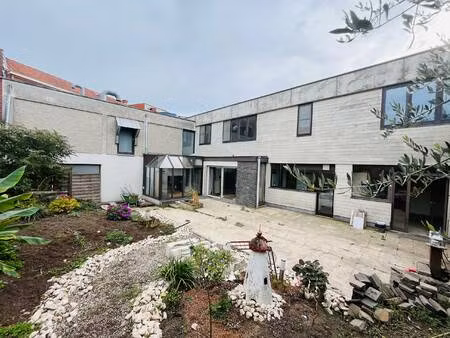 commercieel te koop in menen met 4 slaapkamers