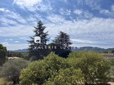 charmante maison à rénover avec belle vue alpilles