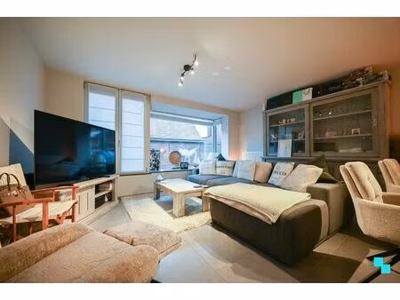 perfect onderhouden appartement op centrumlocatie te izegem