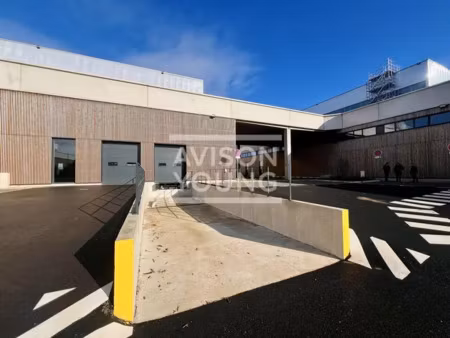 local d'activite a louer