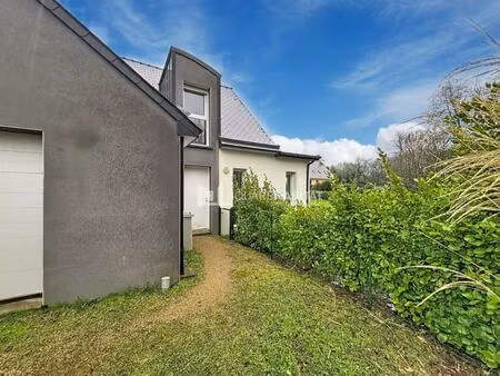 ergue gaberic : maison récente de type 5