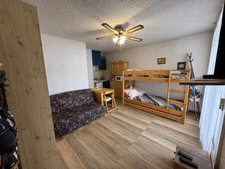 vente appartement 1 pièces 20m2 pra-loup 04400 - 54000 € - surface privée