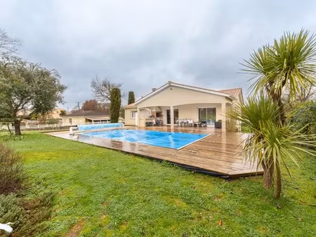 vente maison 5 pièces 162 m² à teuillac (33710)  337 920 €