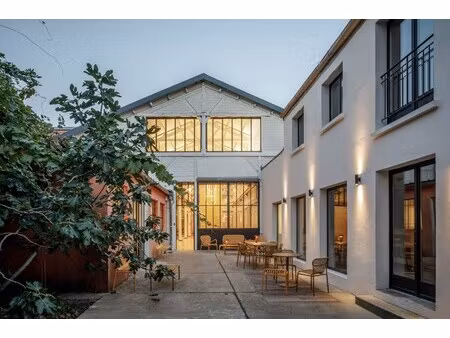 location local professionnel 1 200m²