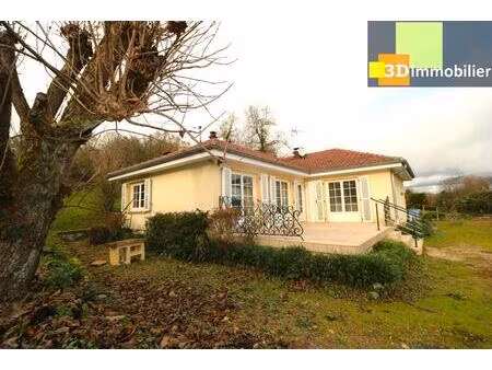 dole / tumulus  vends agréable maison de plain-pied de 5 pièces  dépendances sur terrain d