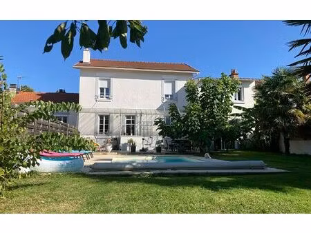 maison limoges 190 m² t-6 à vendre  320 000 €