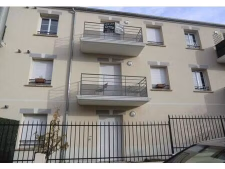 t2 / 42m² / melun (rer d)