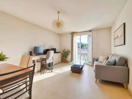 appartement de 3 pièces de 61 m² situé à rochefort