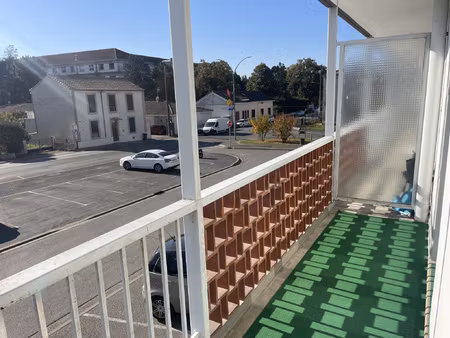 appartement t3 en centre ville avec balcon