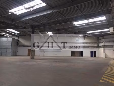 2900 m² entrepot bureaux à louer à collegien