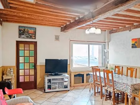 charmante maison 5 pièces  jardin à crouttes-sur-marne