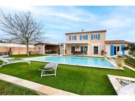 maison de 5 pièces de 108 m² située à fons