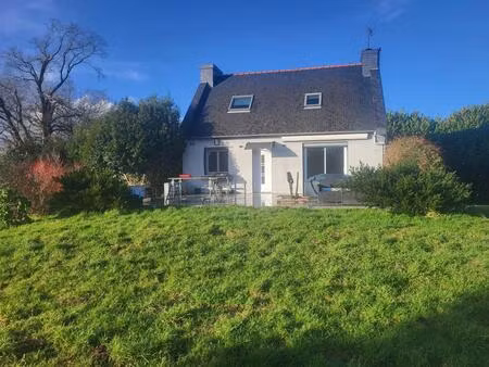 maison de 6 pièces de 77 m² à mellac