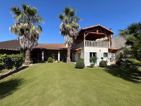 vente maison 5 pièces 185 m² eauze (32800)