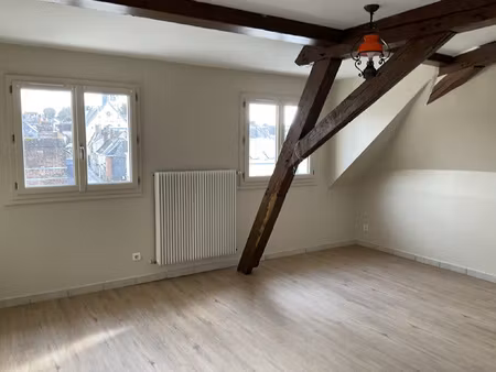 location appartement 2 pièces 40m² st calais 72120