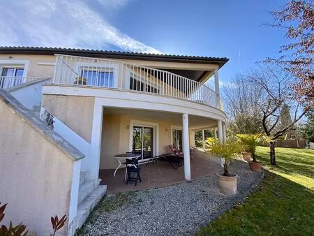 maison de luxe unique (architecture  2003) avec bel emplacement à puy l’évêque  possible..