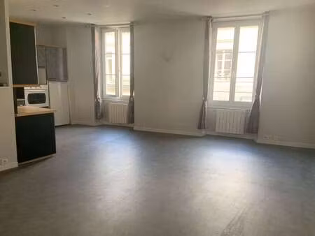 location appartement 2 pièces à laval (53000) : à louer 2 pièces / 58m² laval