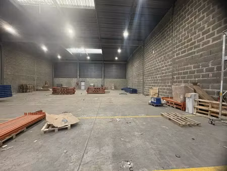 a louer - entrepôt avec quai de déchargement à vitry sur seine - proximité a86 - idéal com