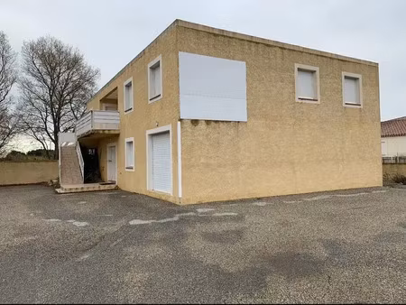 local commercial a louer