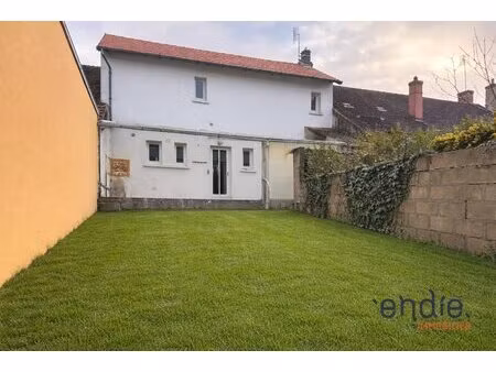 maiosn située à ainay le chateau