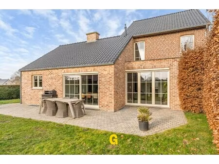 huis te koop in bilzen-hoeselt met 3 slaapkamers