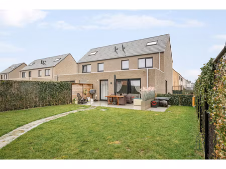 huis te koop in meulebeke met 3 slaapkamers