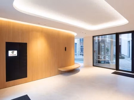 commercieel te huur in sint-gillis