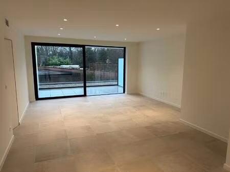 appartement te huur in lievegem met 2 slaapkamers