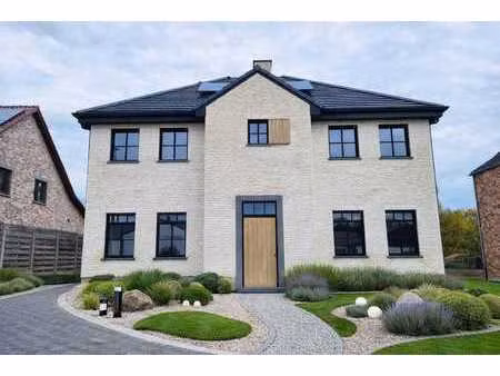 huis te koop in oostham met 4 slaapkamers