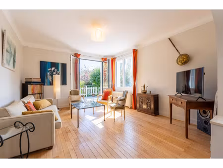 villa familiale avec piscine à doussard