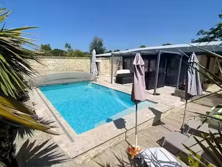 vente maison 7 pièces 220 m² à montroy (17220)  830 000 €