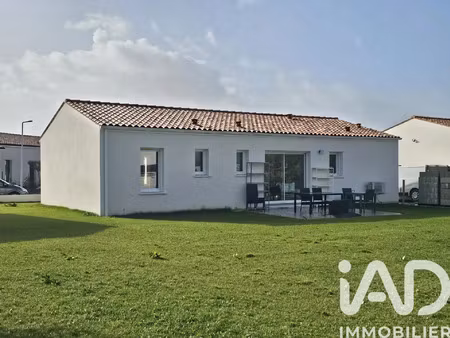 vente maison à la clisse (17600) : à vendre / 82m² la clisse