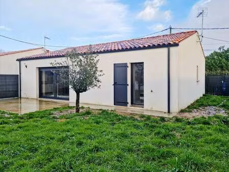 vente maison à lussant (17430) : à vendre / 87m² lussant