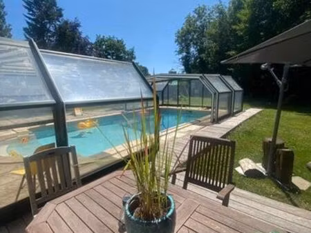 maison de charme avec piscine et jardin arboré – 125 m²