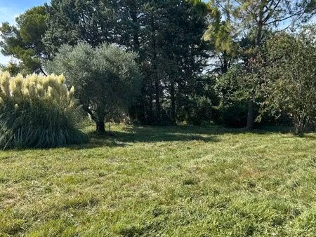 terrain 606m2 à camaret