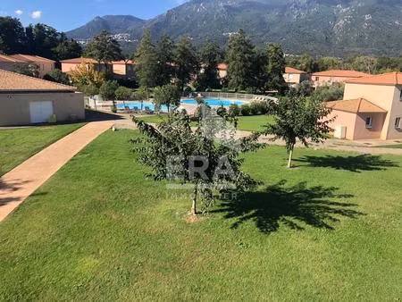 appartement t2 dans résidence avec piscine et jardin